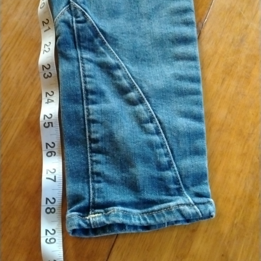 True Religion Halle mid rise super skinny Moto jeans. Size 27. - Picture 15 of 15